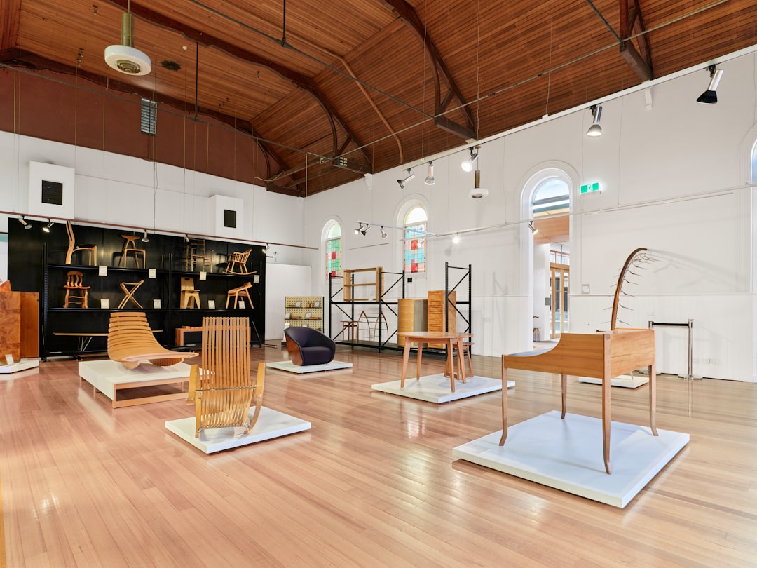 Choosing the Right Living Room Furniture