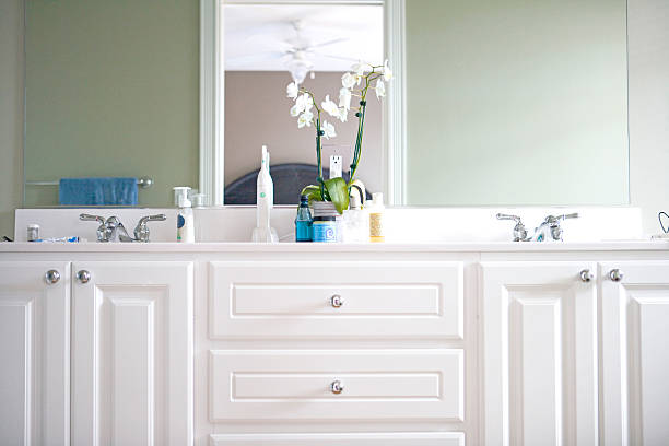 Transforming Your Bathroom with DIY Cabinet Projects