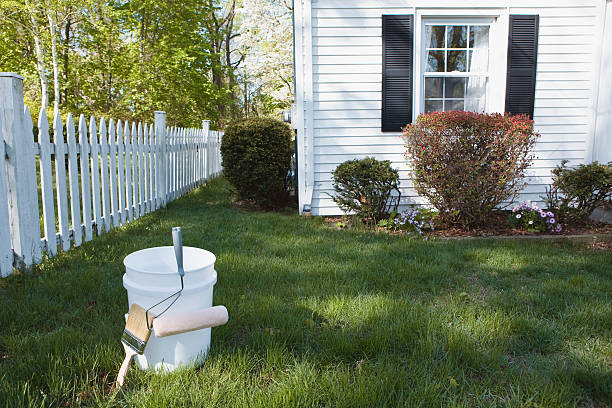 Transforming Outdoor Spaces: DIY Landscaping Projects with Basic Supplies