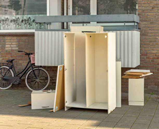 Garage Cabinets: DIY Projects for Organized and Functional Spaces