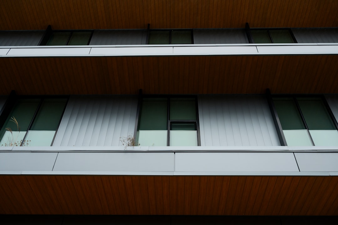 First Impressions: DIY Entryway Table Projects That Welcome You Home