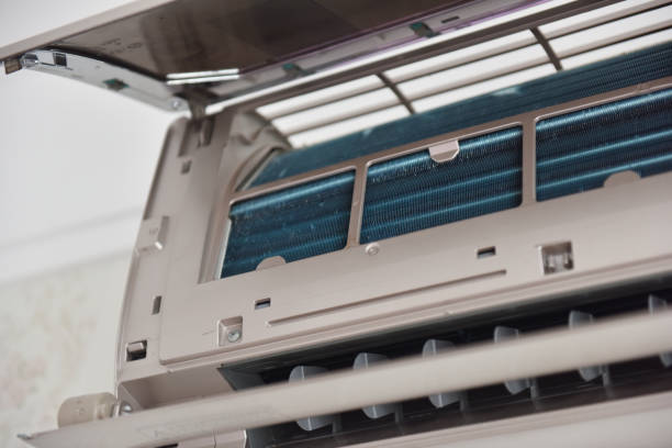 Knowing When to Say Goodbye: The Right Time to Replace Your Aging AC Unit