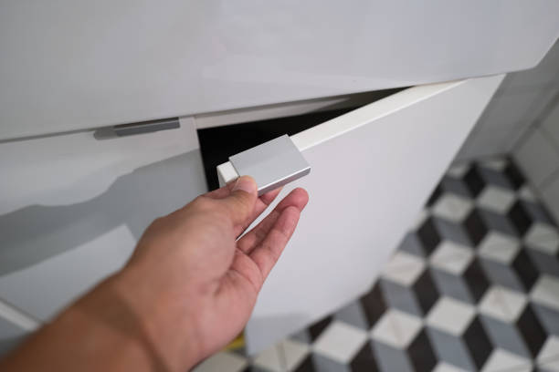 The Essential Guide to Securely Mounting a Wall-Mounted Cabinet