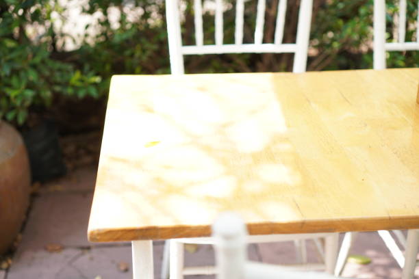 The Simple Science of Stabilizing a Wobbly Table