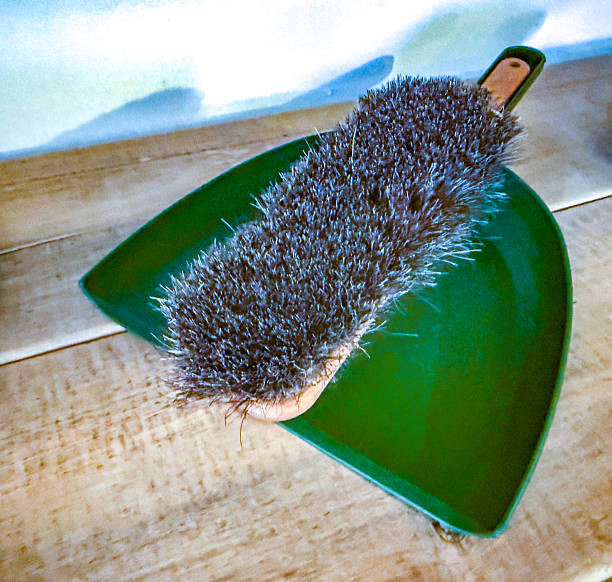 Craft a Custom Dustpan Holder: A Simple DIY Project