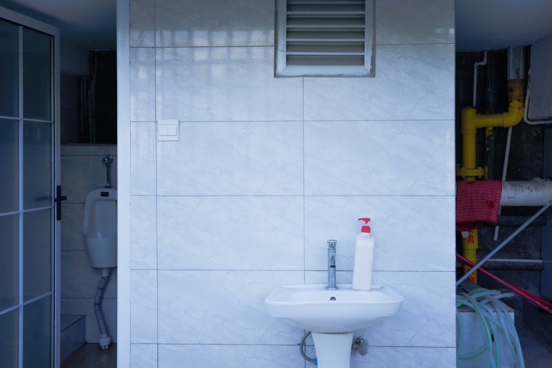 How to Fix a Leaky Faucet: A Step-by-Step Guide for Homeowners