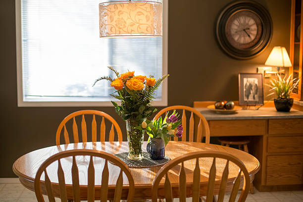 How to Layer Your Dining Room Lighting for the Perfect Ambiance