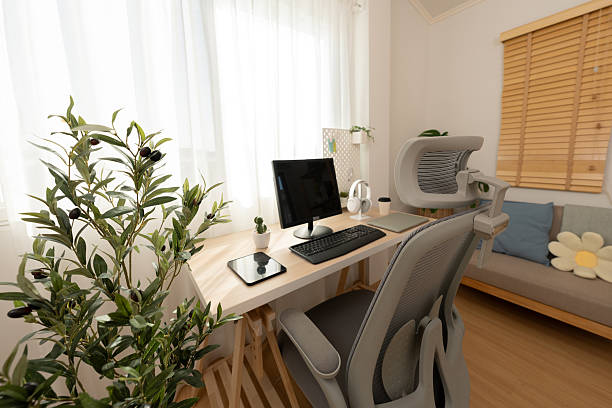 How to Set Up Your Home Office Desk and Chair for Comfort and Productivity