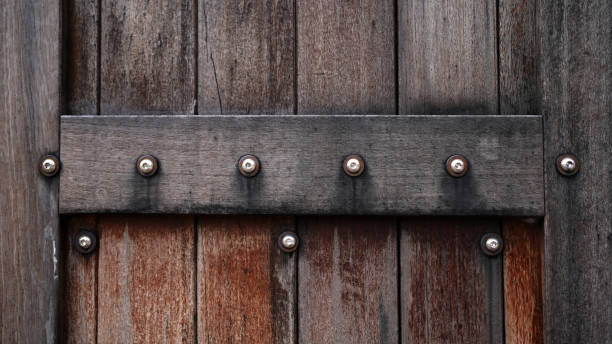 How to Stop Your Gate from Sagging: A Homeowner’s Guide to Gate Hinges